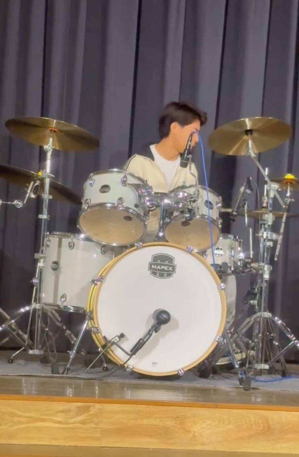 臺東高商熱音社陳聖文 勇奪「東弦盃」爵士鼓冠軍