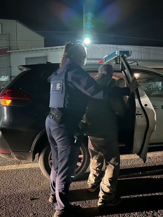 一句關心 一段守護 暖心警察助老翁安心返家