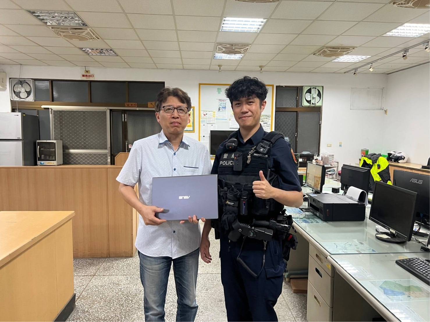 熱心警察沿路協尋遺失筆電 助臺研究者尋回珍貴資料