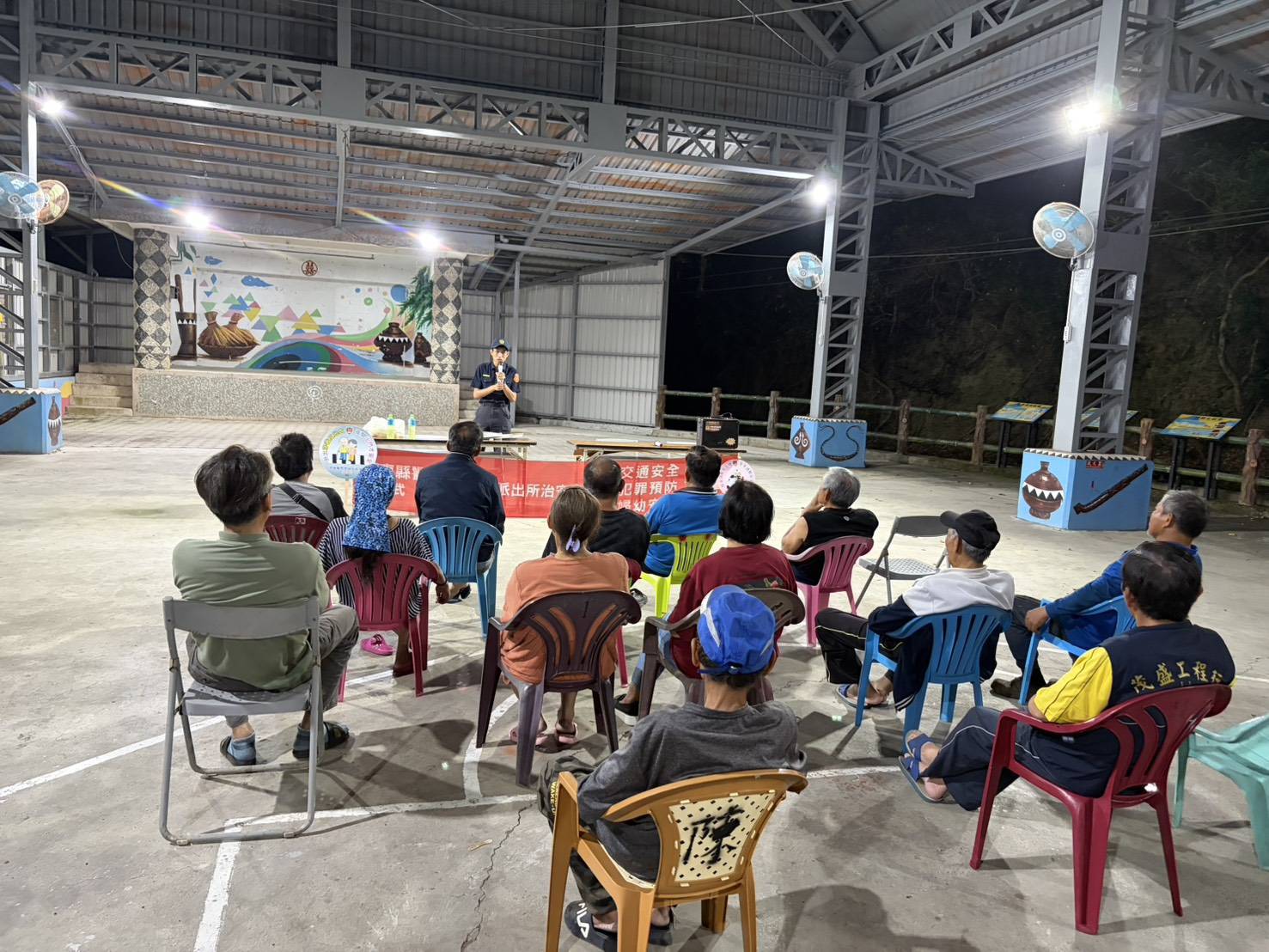 大武派出所辦治安座談，強化無照駕駛罰則與防詐意識