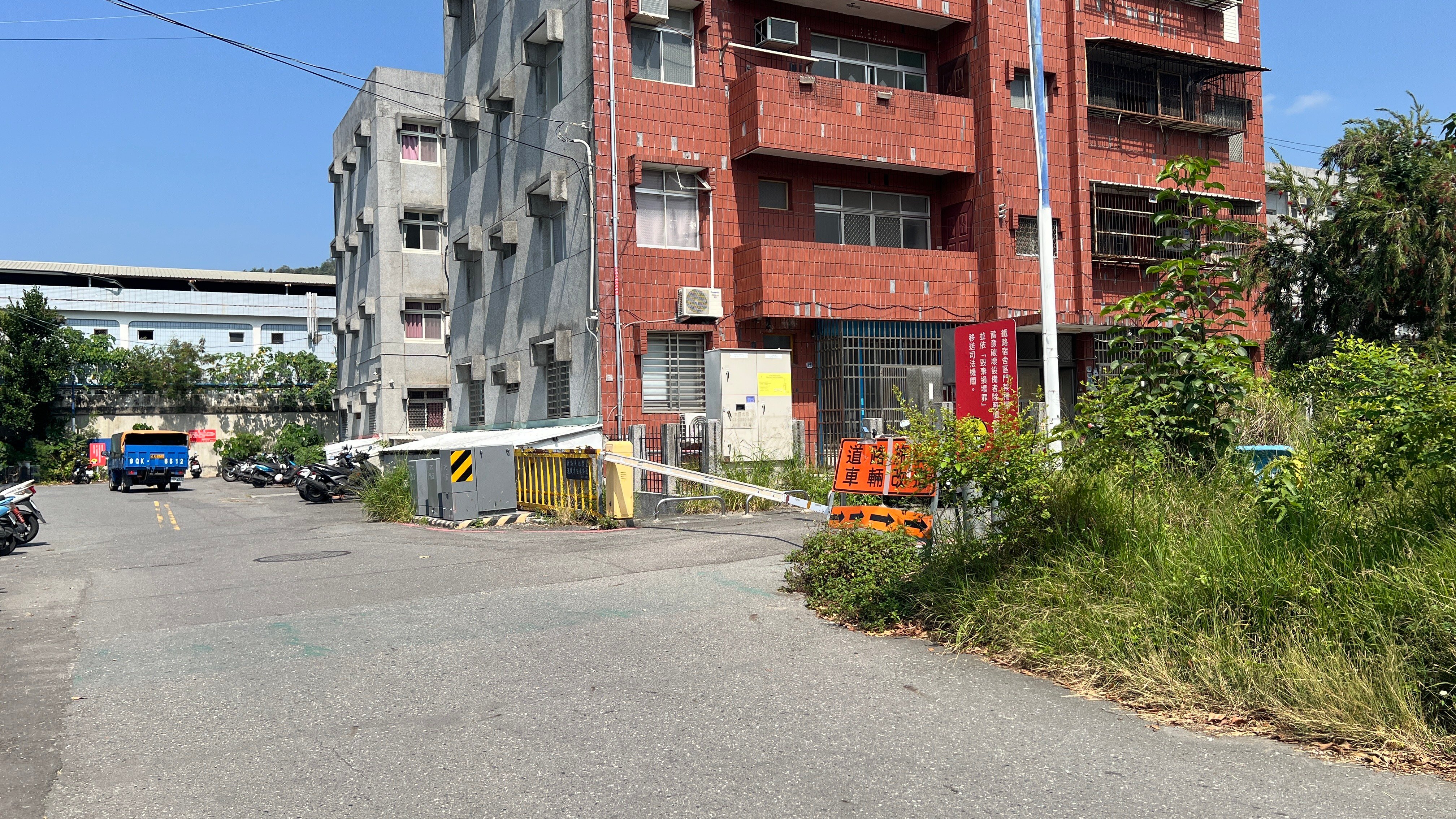 每月開罰數十萬 ! 台東火車站旁成「罰單熱區」機車違停嚴重 