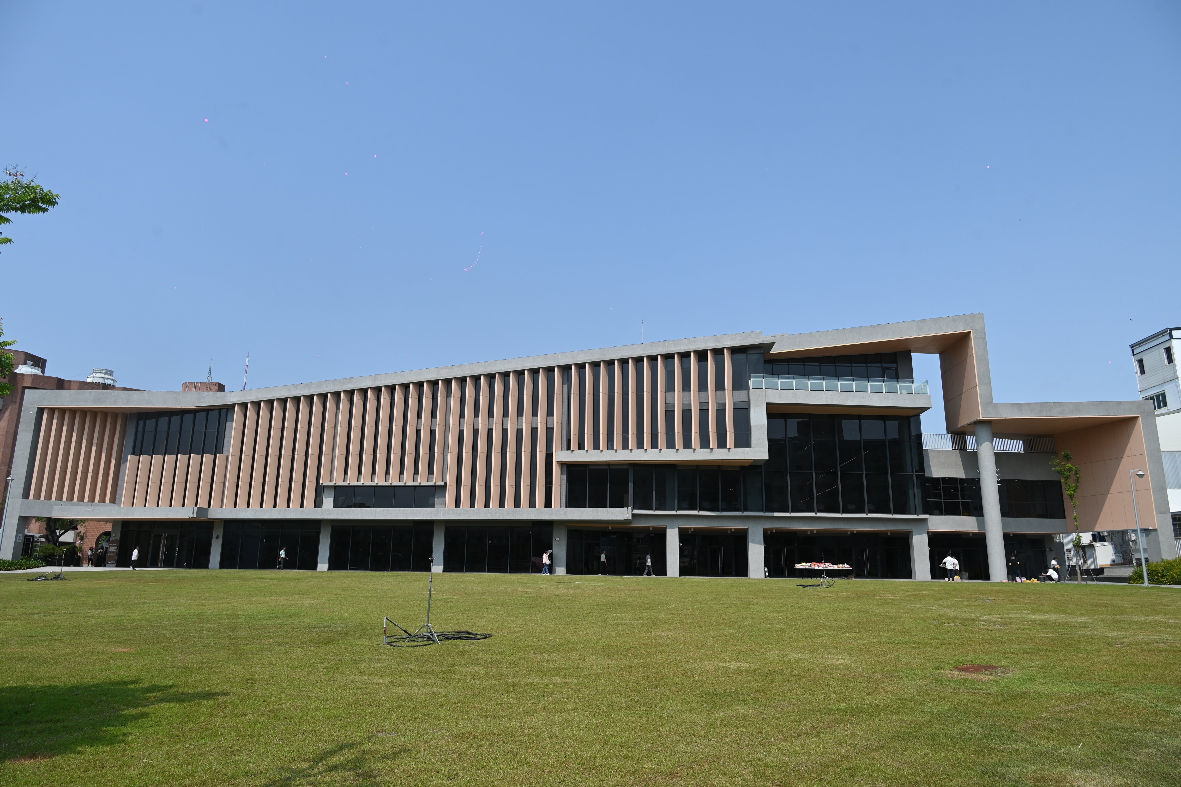 東岸絕美新地標 ! 藝文新據點 縣立圖書館4/22盛大開幕