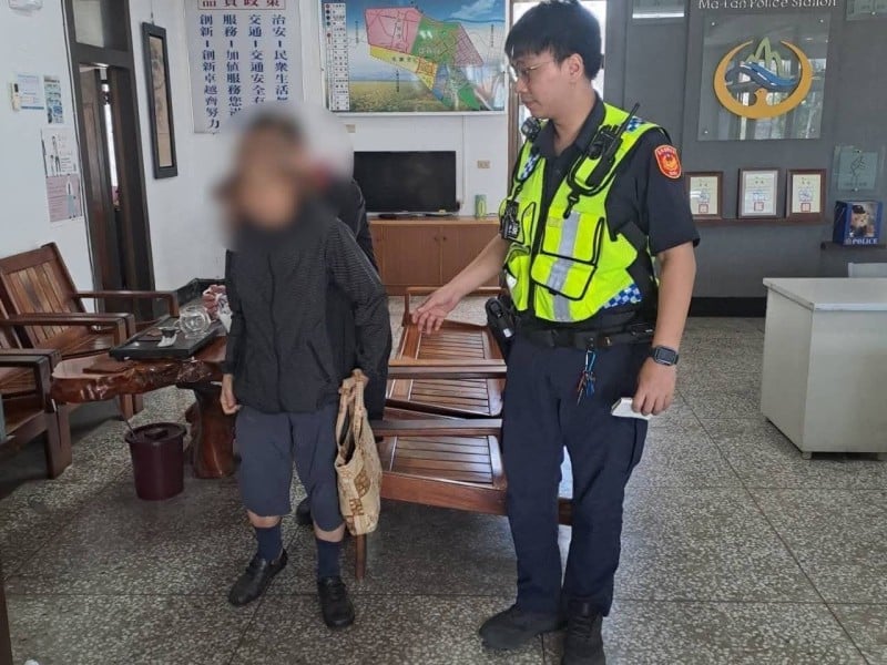 一句話說不清身分　馬蘭暖心警察挨家訪查尋獲家人