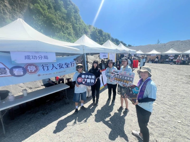 Misacepo'海祭文化活動熱鬧登場　成功警察分局設機動派出所加強交通及反詐宣導