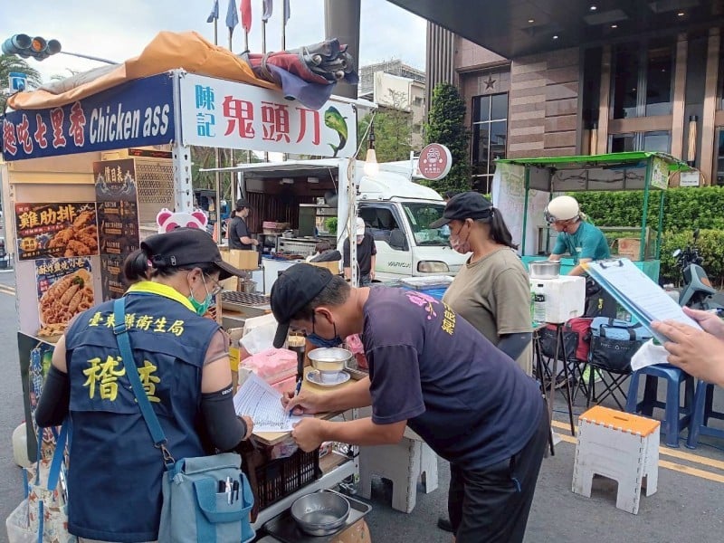 臺東縣衛生局啟動觀光夜市稽查並全面清查問題油品