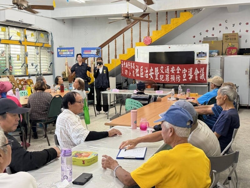 深入樟原社區辦理治安會議，守護高齡用路安全一次到位