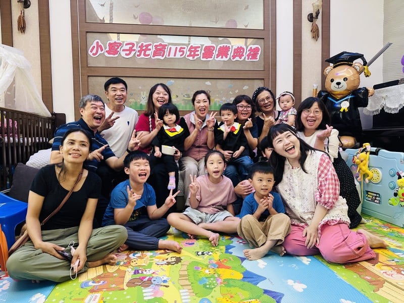 吳秀華議長出席社區居家托育畢業典禮，提出未來居家托育三大理念