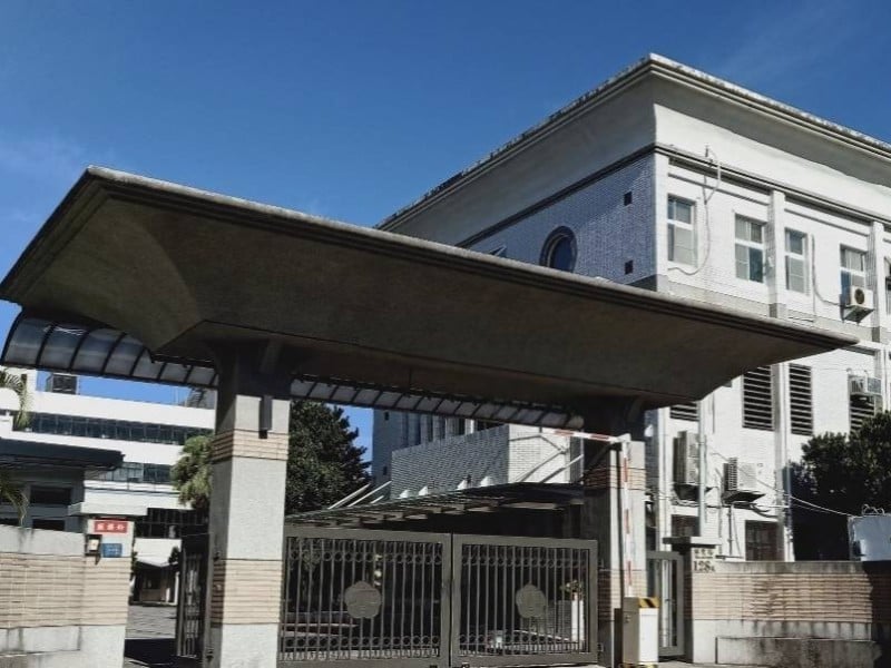 建和農路拓寬涉圖利案　台東縣府農業處長20萬元交保、前科長10萬元交保　