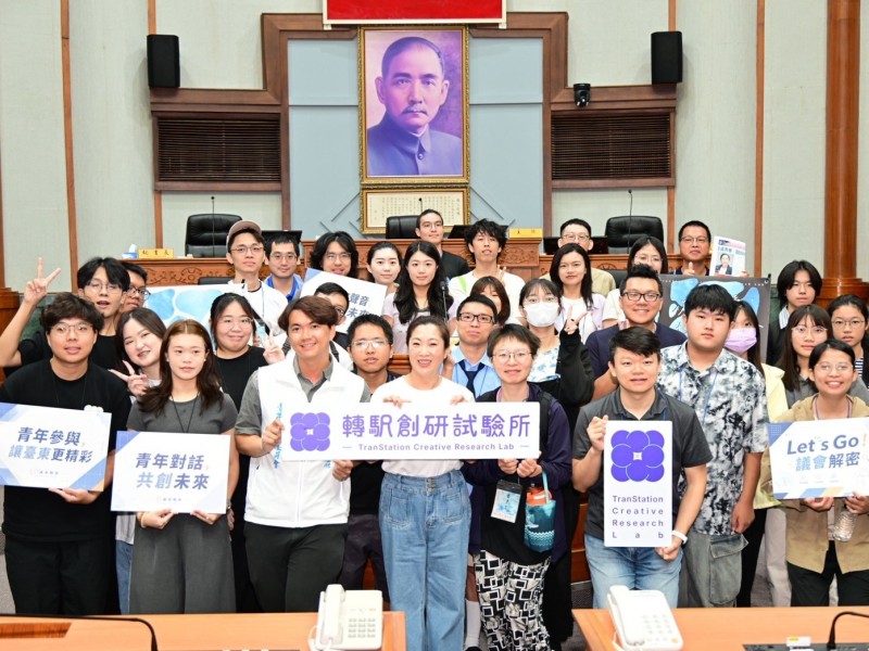 「開封臺東」青年走進議會解密民主運作　吳秀華與跨縣市青年共話臺東未來 