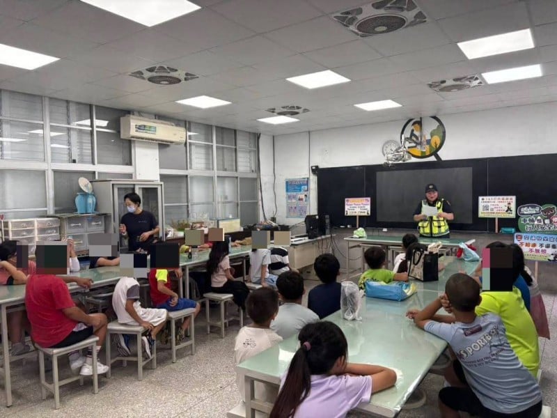 暑期返校法治教育！結合國小培養守法