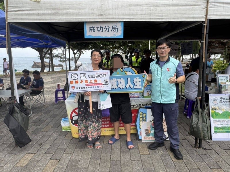 阿美族文化節設攤宣導，反詐拒絕毒駕高齡換照