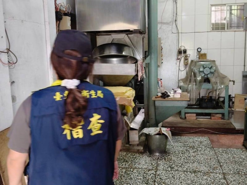 衛生局對苦茶油製造廠抽驗，苯駢芘及重金屬檢驗皆合格