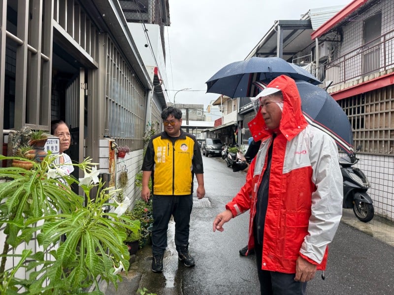 大雨過後現場檢視排水　臺東市公所持續改善豐榮路69巷積水問題