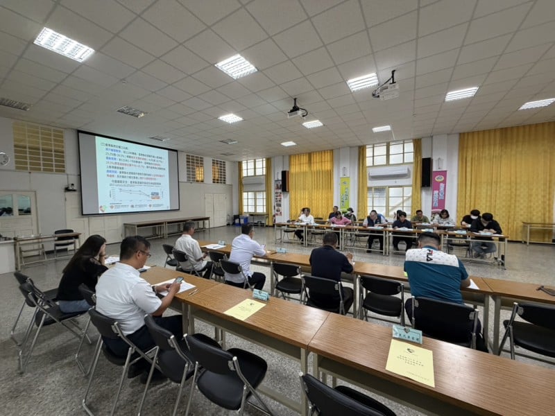 召開 8月份道安會報！副縣長王志輝主持：開學在即 加強學生交通法規、路權觀念