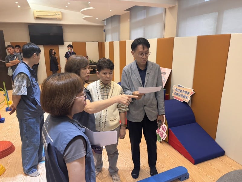東堡建設捐百萬挺兒少 ! 攜手縣府打造老幼共學、情緒支持友善空間