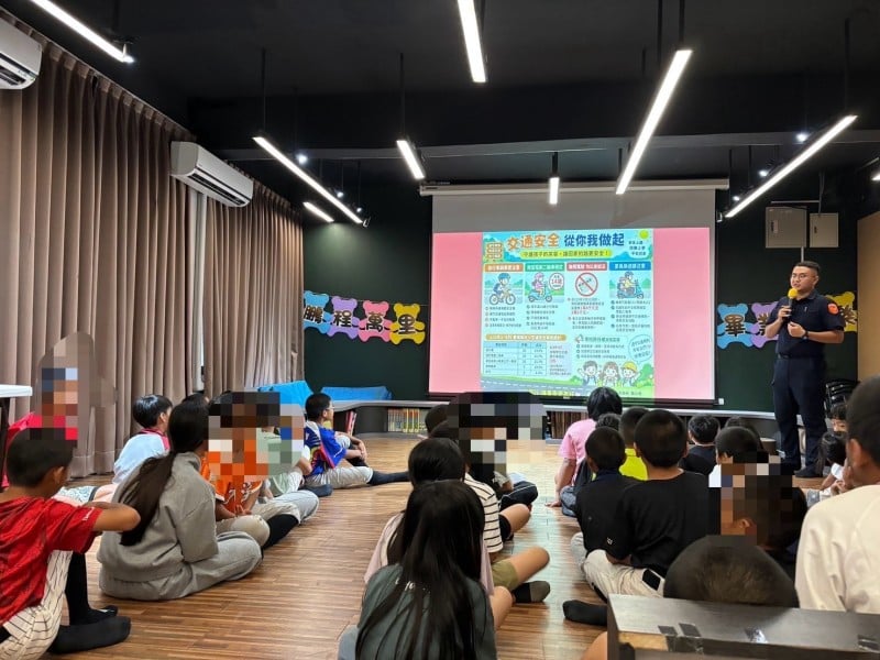 校園宣導兒少自我保護，同時強化交通安全觀念