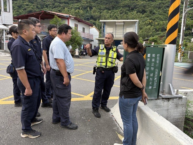 迎戰選舉各項勤務　大武警辦理交通指揮號誌操控訓練