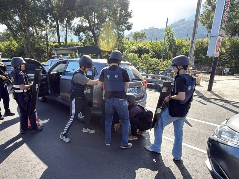 關警攜手農會、刑警大隊防搶演練
