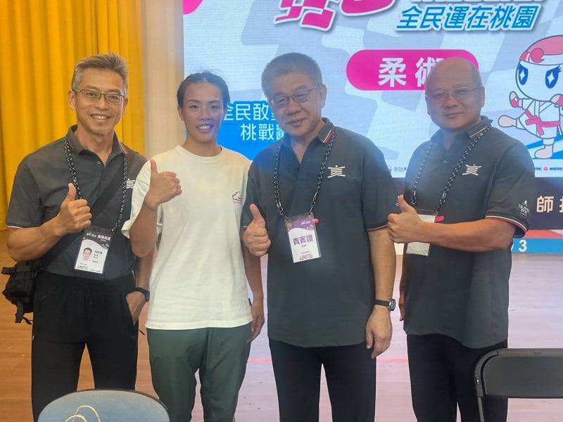 台東縣柔術張思慈摘雙金副縣長慰勉，115年全民運至18日止獲13面獎牌
