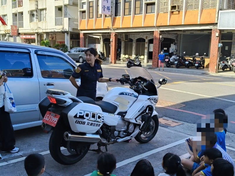 警局化身法治教育教室，寓教於樂深化安全觀念