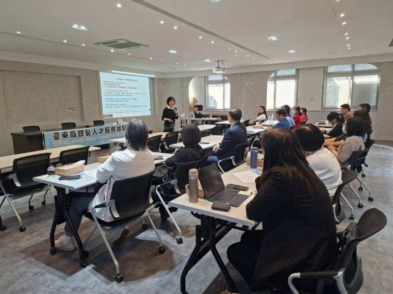 臺東縣府攜手15家旅宿業者打造跨世代友善職場