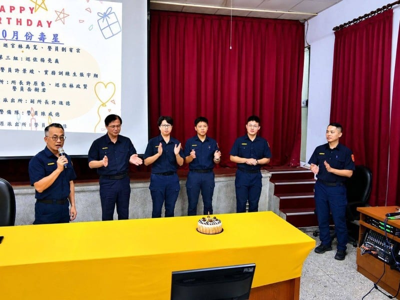 10月慶生溫馨登場，全員齊聚傳遞祝福