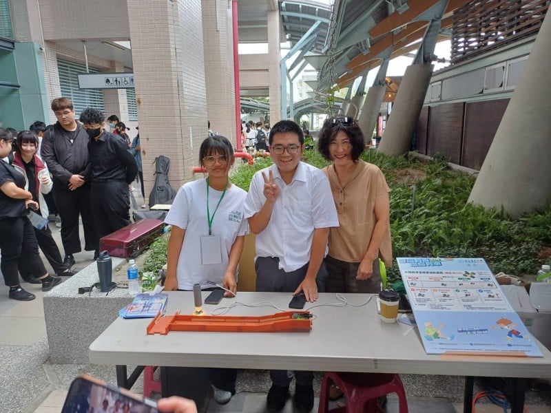 環島科普列車開進臺東　18校320名師生動手玩科學