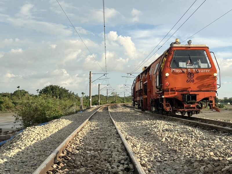AA-0801192901686.jpg