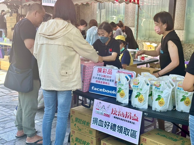 臺東稅務局歡慶稅務節舉辦溫馨稅月挽袖捐血活動_3_0.jpg