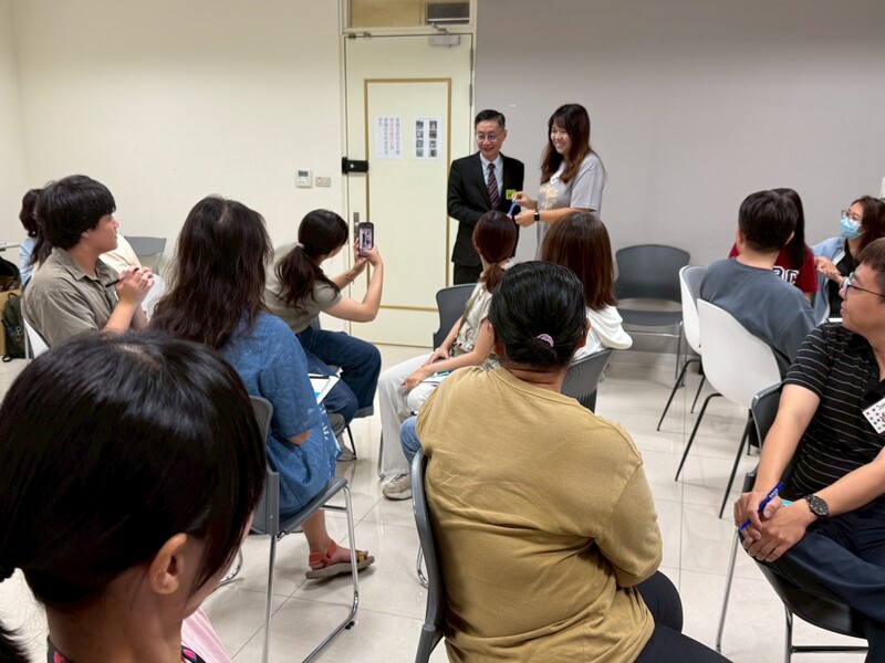 LINE_ALBUM_822-Day3頒發畢業證書_250825_71_0.jpg